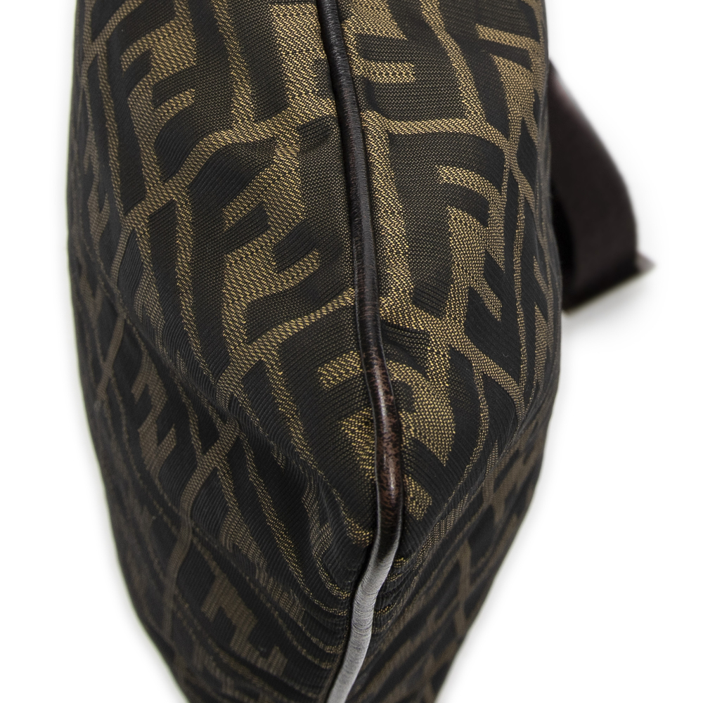 Fendi Square Zip Messenger - Picture 7 of 10